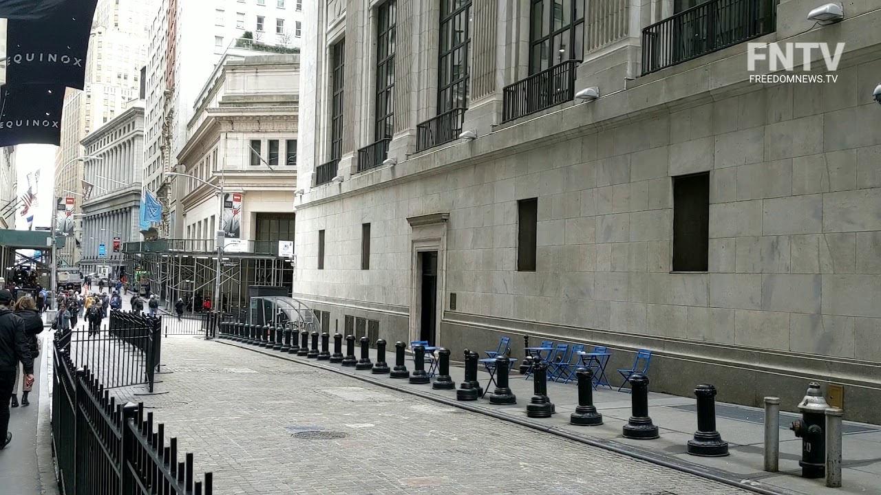 Wall Street's Worst Week Since 2008 Amid Coronavirus - YouTube