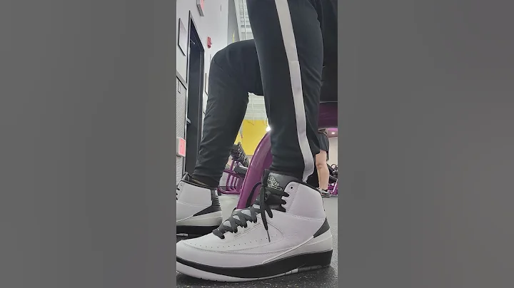 25 DAYS OF JAYS DAY 12 #airjordan #two #wingit #sneakers #onfeet #made #foryou