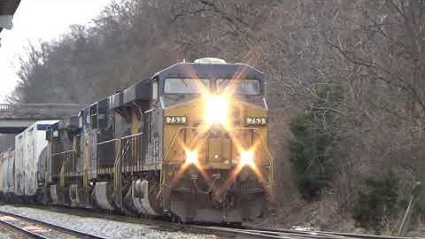 CSX 753 w/ Two YN2 AC44s Lead Manifest Q580 on 12/16/19