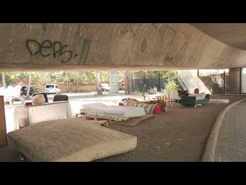 Illegal settlement takes over one of the access points to Chamartín station