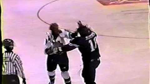 Andrew Jungwirth vs Colton Orr Oct 17, 2000 Lethbr...
