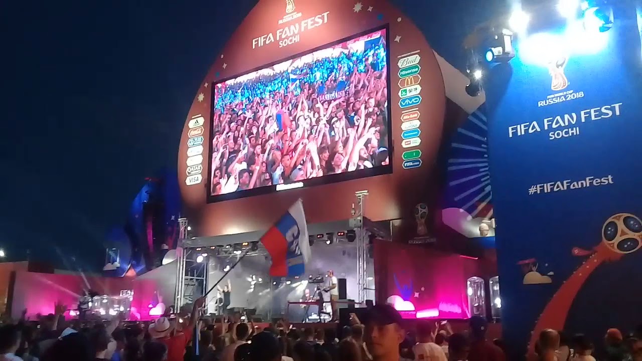 Группа 25/17 - Жду чуда (Сочи,fan fest)