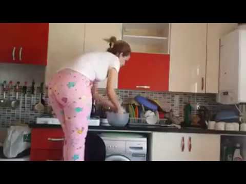 فضيحة أخرى روتيني اليومي