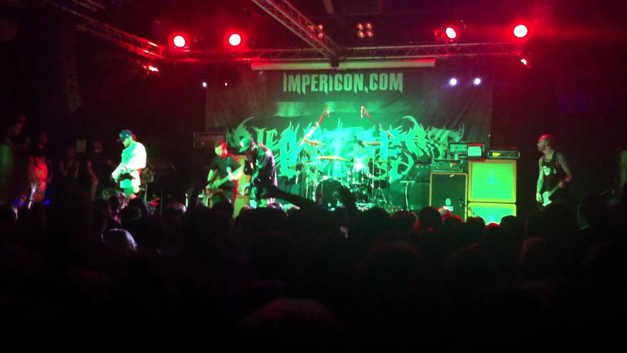 EMMURE - R2 DEEPTHROAT - GHOSTFEST 2012