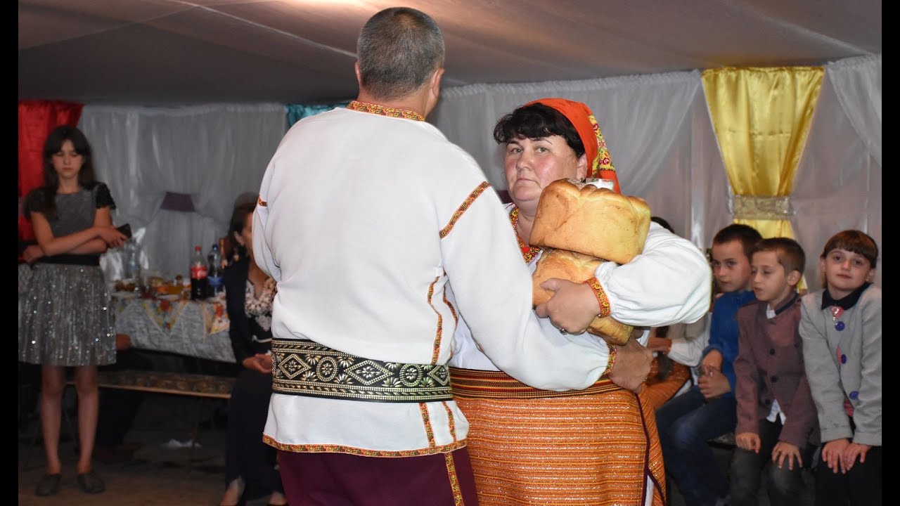 Гуцульське весілля/ Початок забави/ Гуцулка/ гурт 