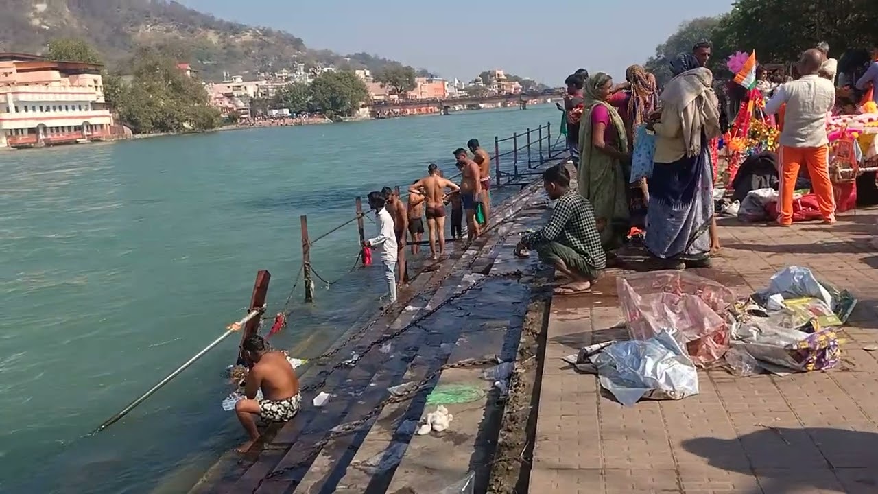 महाशिवरात्रि 2026  15 जनवरी पर भीड़ भरी हुई 1 KM. पहले का नज़ारा। 