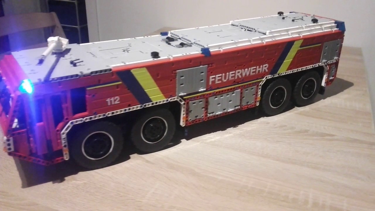 LEGO MOC Feuerwehr GFLF Simba 8x8 FULL RC - YouTube