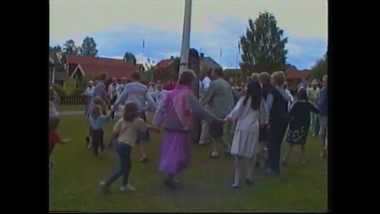 1993 Uppå källarbacken Majstångsresning Backbyn Siljansnäs