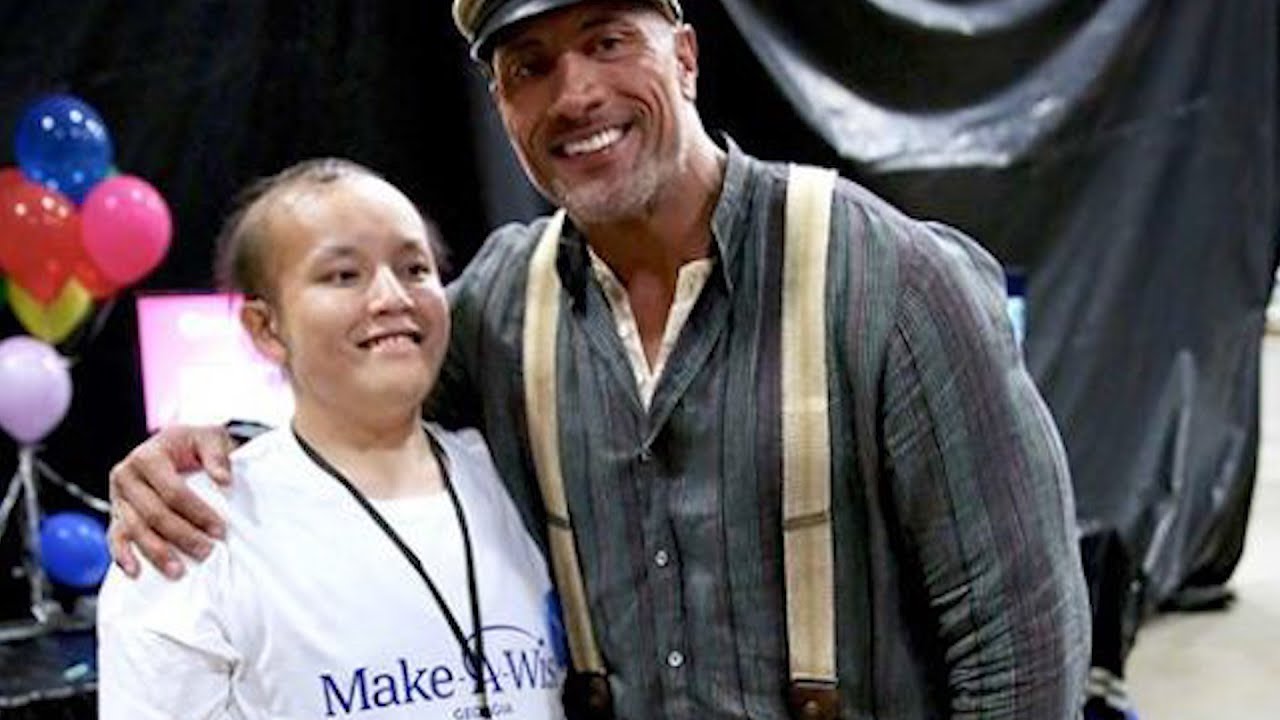 The Rock Gives Make A Wish Kids Tour Of Disney S Jungle Cruise Set Youtube