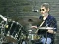 Levon Helm - On Singing While Drumming の動画、YouTube動画。