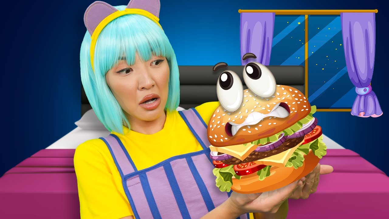Five Little Burgers Jumping on the Bed 🍔 | +MORE Nursery Rhymes