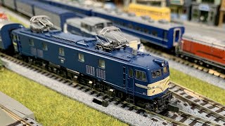 N Scale Model Train Layout - Kato EF58 (150) and Tramway 7500 Toden Tram