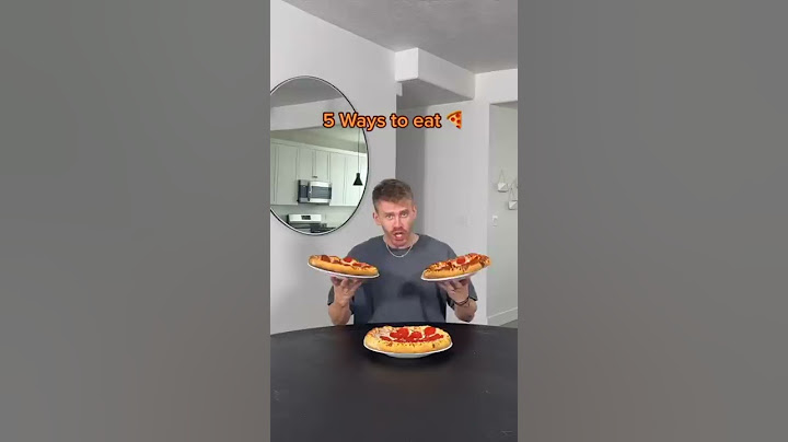 How to eat pizza 😳 #shorts