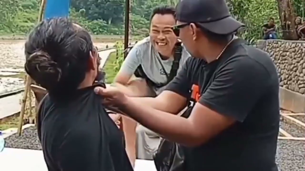 carita sunda abret si burik menta angin