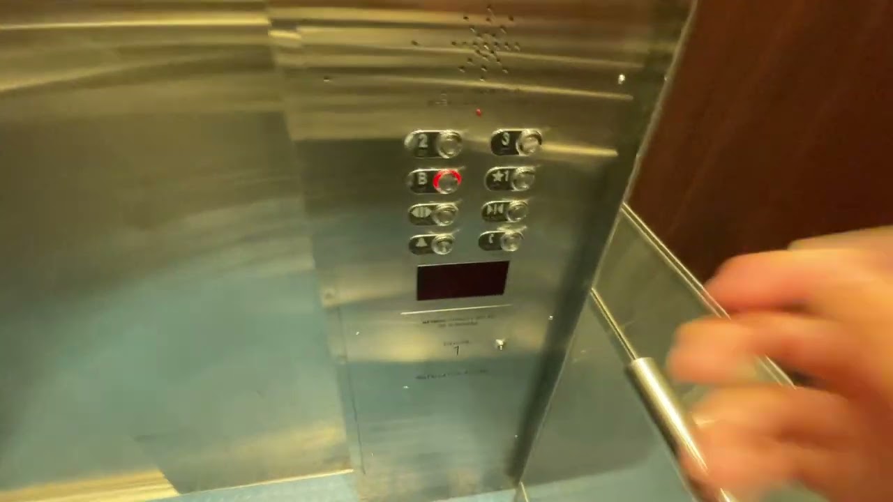 Turnbull? Hydraulic Elevator (mod) - Lassonde Mining Building (U of T), Toronto ON