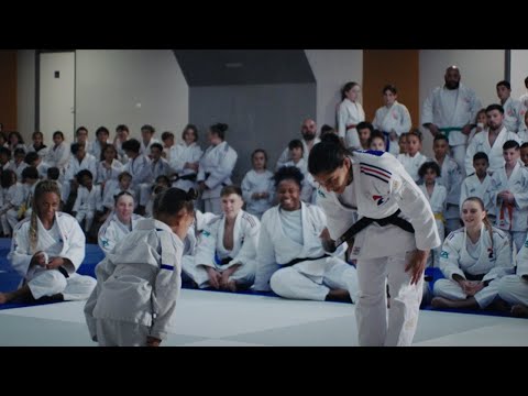 Shirine Boukli - Les bienfaits du judo !