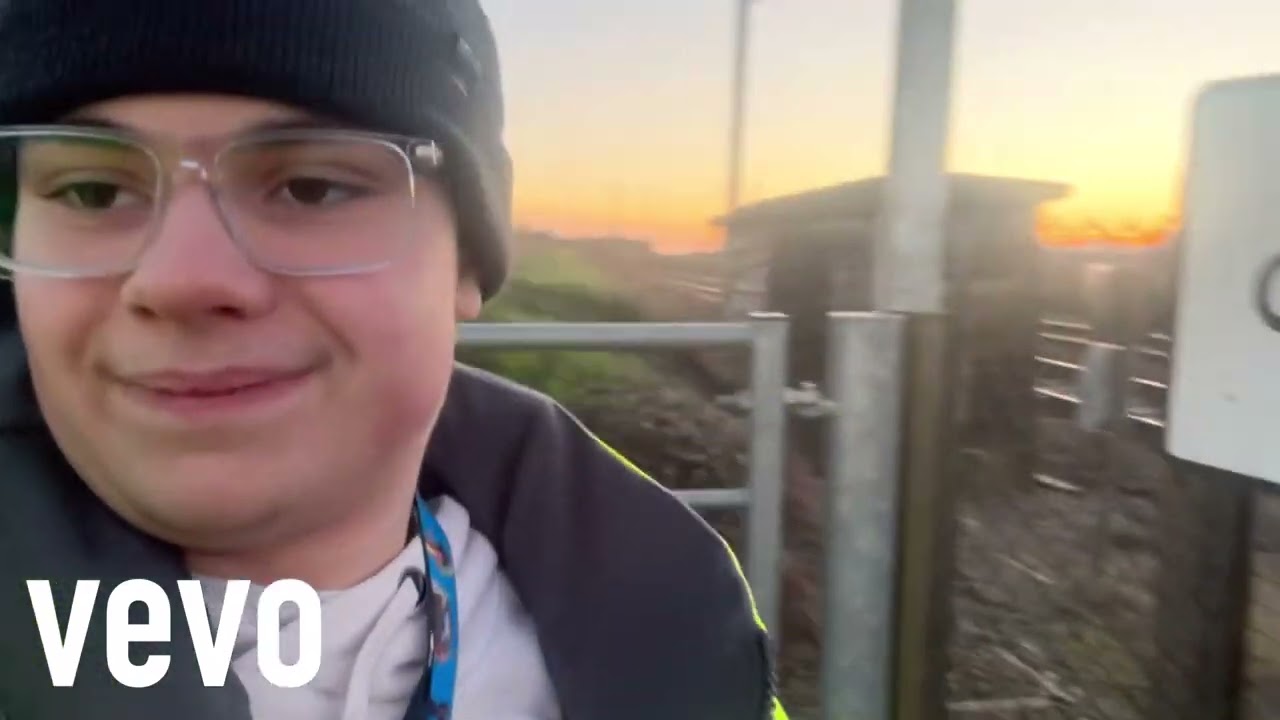 Cocochops09 - Everything (Official Video) ft. Keegan Mole