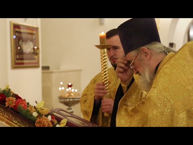 Ирмосы Рождественского канона в исполнении хора храма святых равноапостольных Константина и Елены