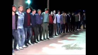 Hozan Meti̇n Gençleri̇ Mest Etti̇