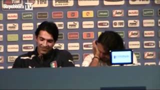 Buffon e Sirigu: che risate su quel video