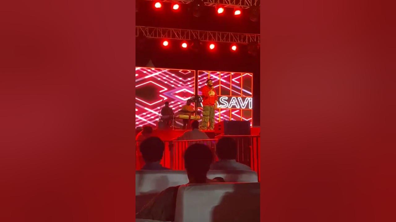 #concert #ninnila#varuntej#rashikhanna#tholiprema#songs#