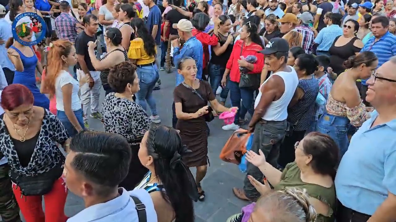 🛑🛑TODOS BAILANDO "ROSARIO" que bonito ambiente se armo..plaza hijas de tampico tamaulipas 🇲🇽 