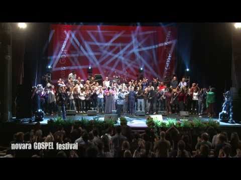 Kurt Carr & KC Singers - Medley ft. Myron Butler, ...