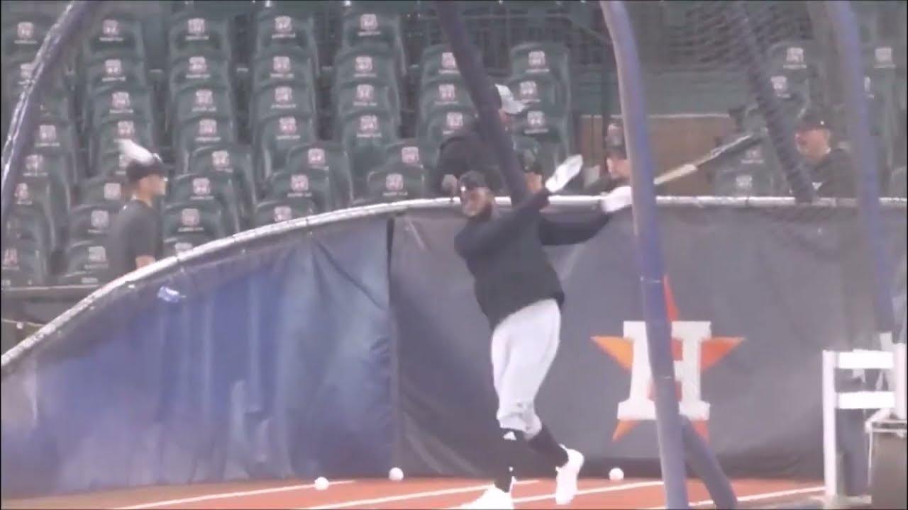 Luis Robert Displays ELITE Contact Skills in Batting Practice