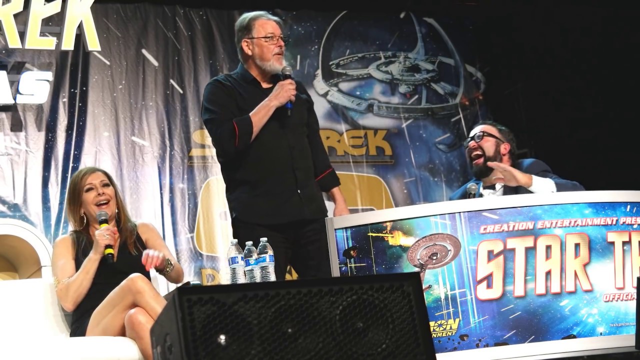 Jonathan Frakes and Marina Sirtis at Star Trek Las Vegas - 8-3-18