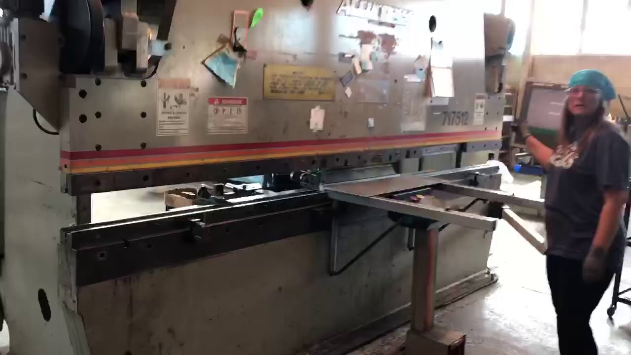 175 Ton x 12’ Accurpress 717512 CNC Hydraulic Press Brake W/ ETS 3000 Control