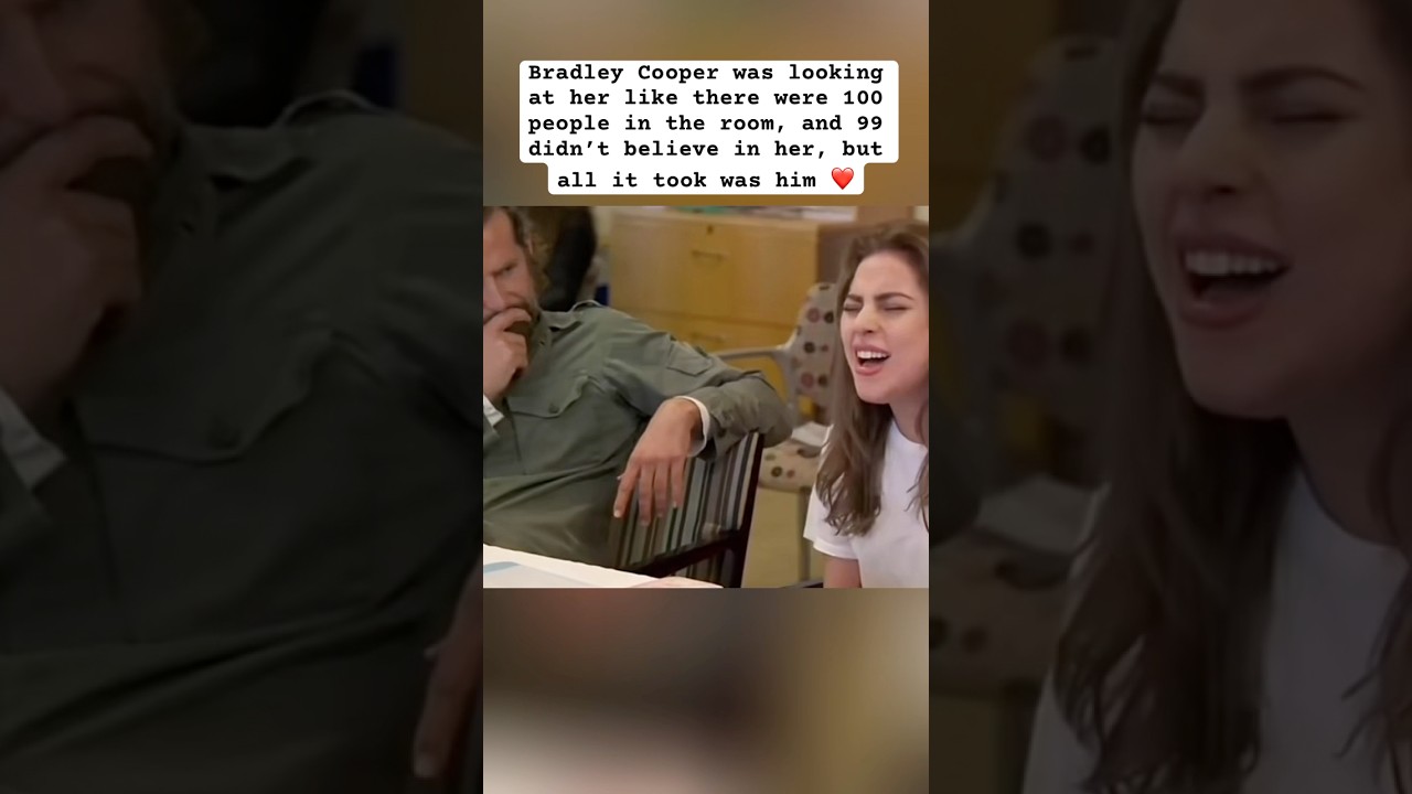 Леди Гага потрясла зал, когда исполнила Shallow за столом, читая 