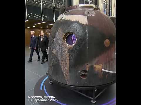Putin Tours And Opens Russia S New National Cosmo Center In Moscow