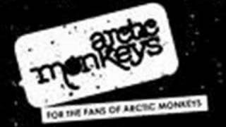 Video thumbnail of "arctic monkeys-no buses"