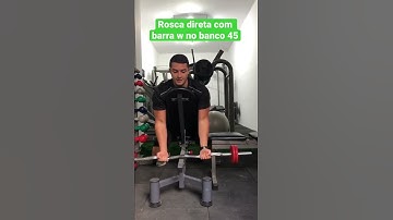 Rosca direta com barra w no banco 45 - prof. Matheus Gomes #shorts