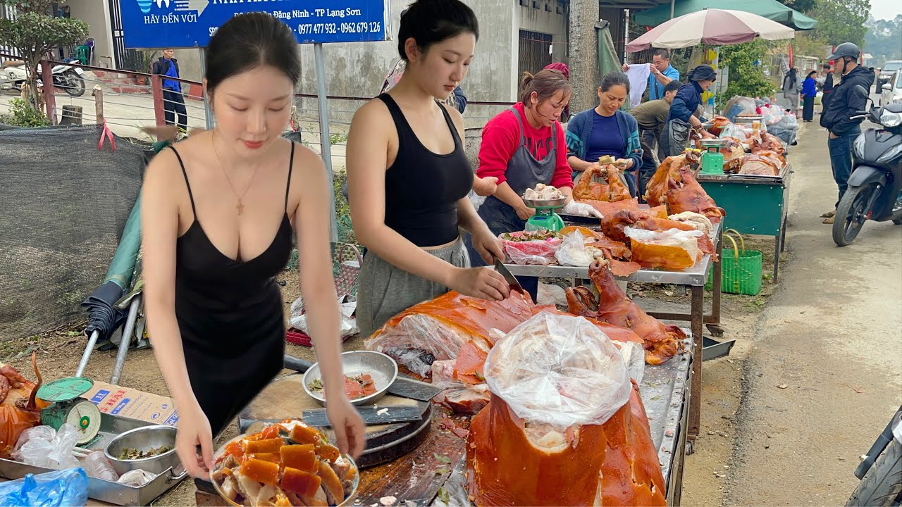 Lễ hội PÁC MÒNG tràn ngập thịt lợn quay, con to nhất 95 kg