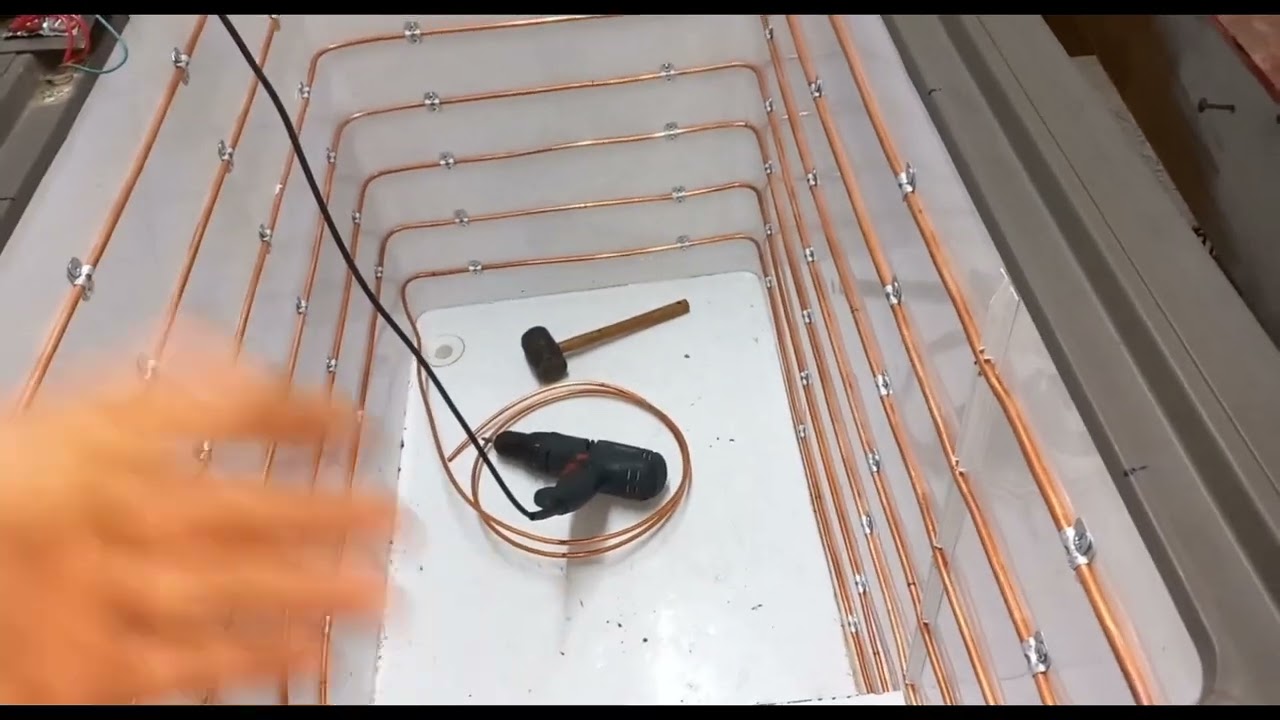 Fazendo tubulação de cobre em freezer - PARTE 1/2