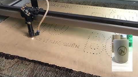 Đục lỗ gắng đèn led trên mica giá rẻ