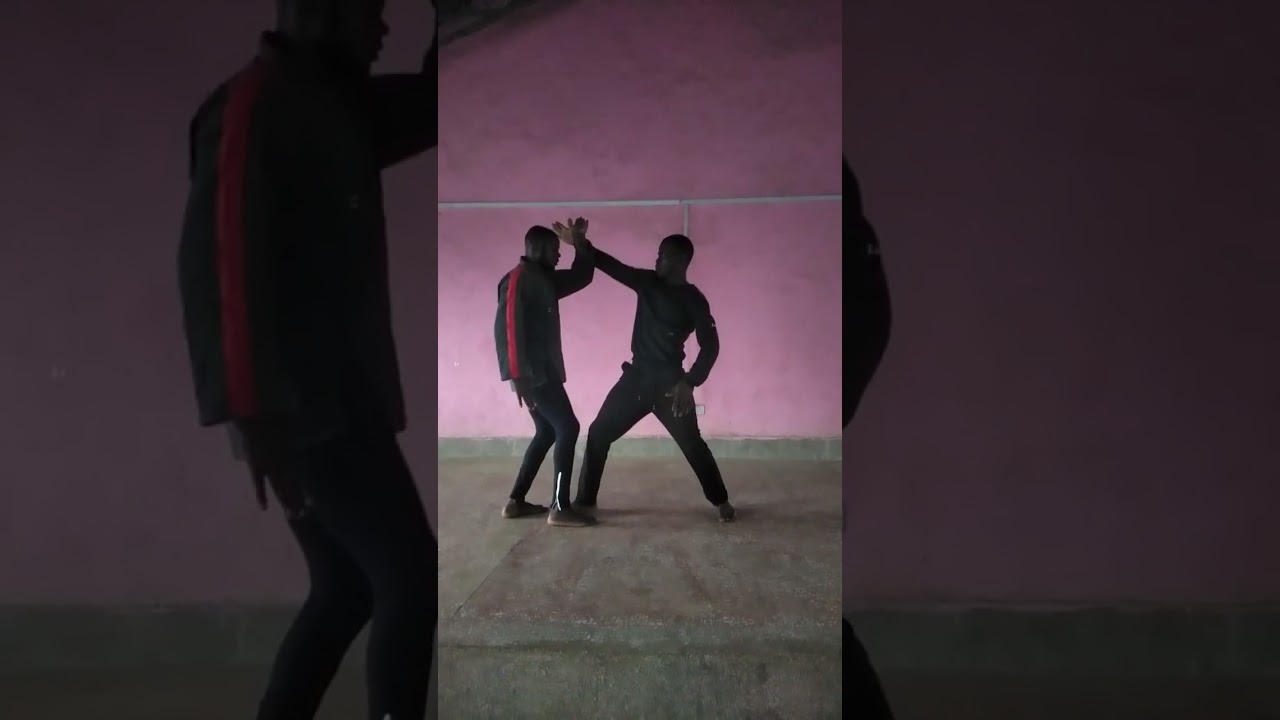 SELF DEFENCE KNEE PUSH JERK