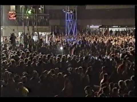 'Prince' Naseem Hamed Entrance vs Steve Robinson - YouTube