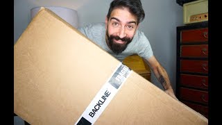 Video thumbnail of "UNBOXING di un PACCONE GIGANTE!"