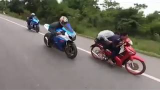 Honda Wave 110i VS Superbike