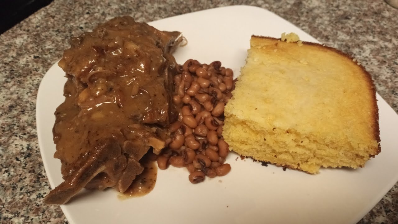 HOW TO MAKE DELICIOUS PORK NECK BONES SMOTHERED IN GRAVY WITH BLACK