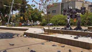 Famous Tyflow mecha robot shooting spiders / Download in HD Net Worth
