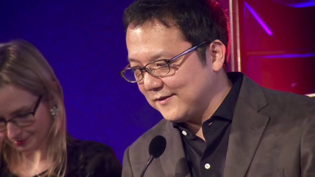 Hidetaka Miyazaki wins Lifetime Achievement Award (Golden Joystick Awards 2018)