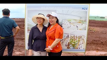 Các đại biểu tham dự Hội thảo báo Đảng tham quan văn miếu Trấn Biên và sân bay Long Thành