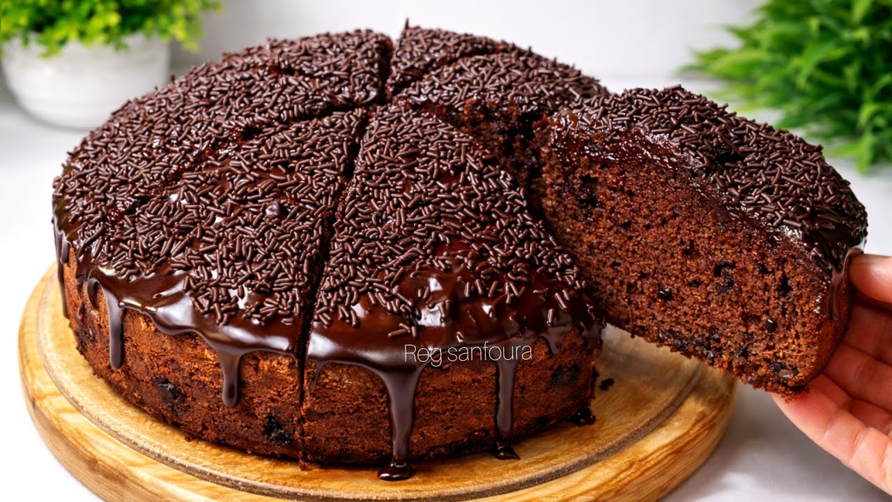 كيكة الشكولاطة الشهيرة سهلة واقتصادية مستحيل تجربيها ومتعاوديهاش تذوب فالفم ومذاقها يهبل