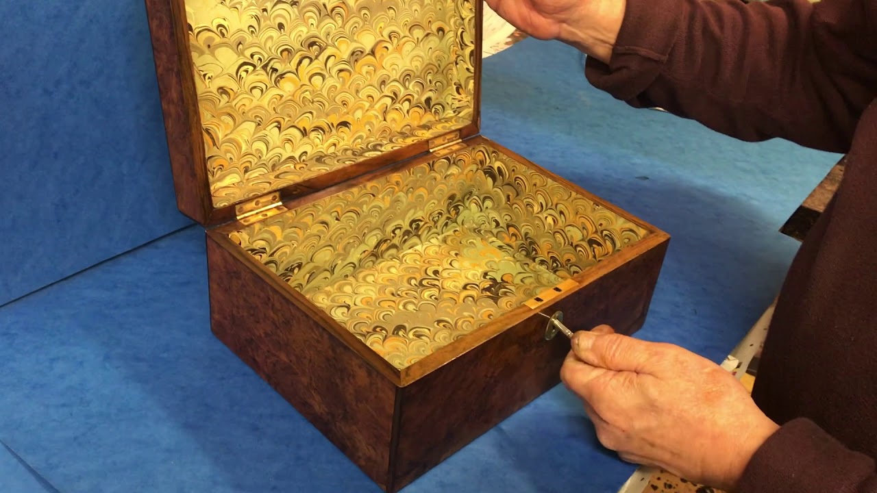 English Antique Burr Walnut Box For Sale Online