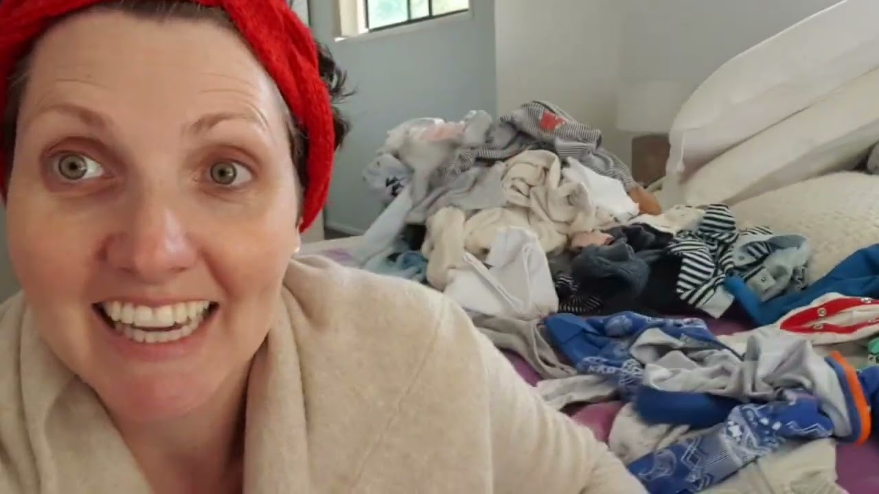 Tidy with me/ New baby prep