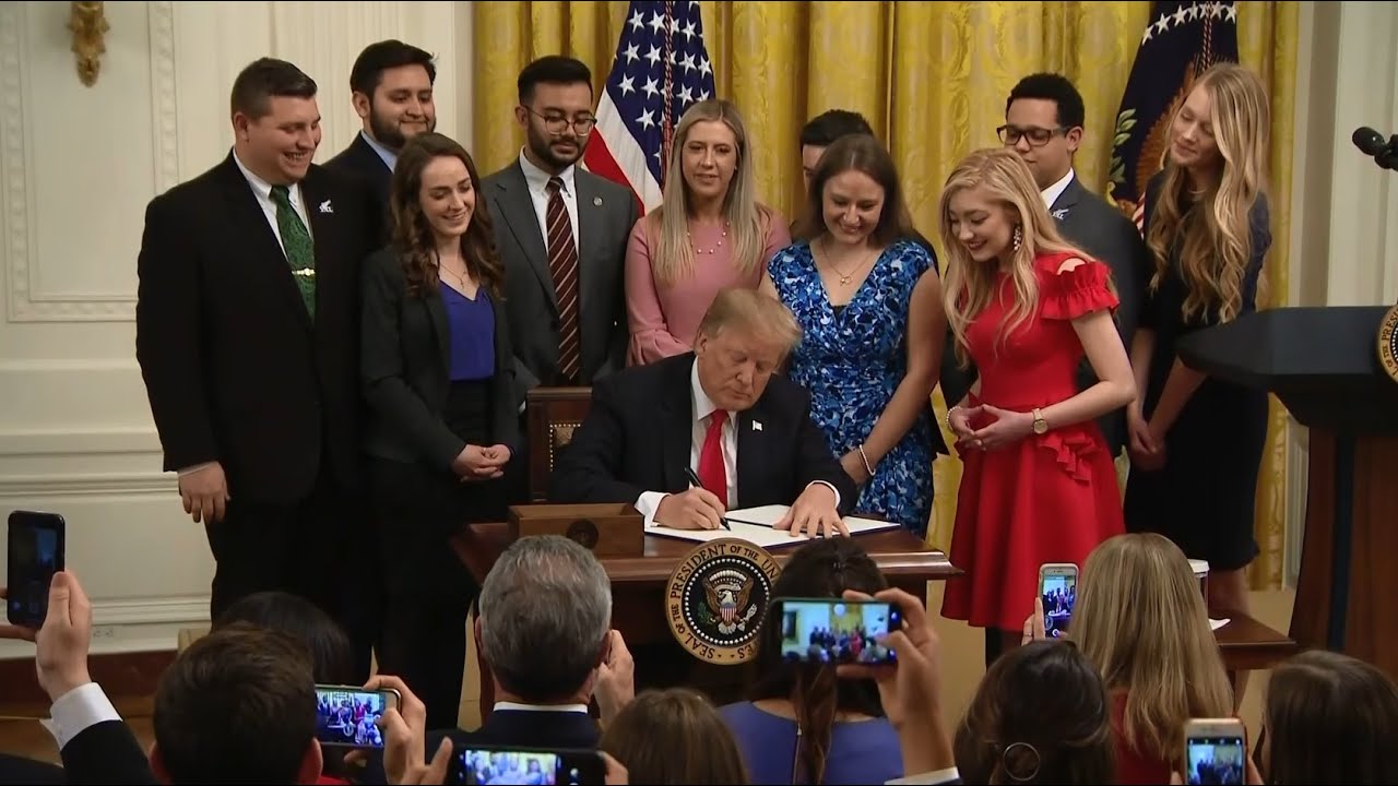 Raw Video: Trump Signs Executive Order On Campus Free Speech - YouTube