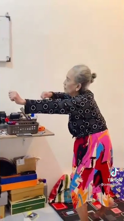 Yang lagi viral di Tiktok nenek yang sehat tuh gini#shorts